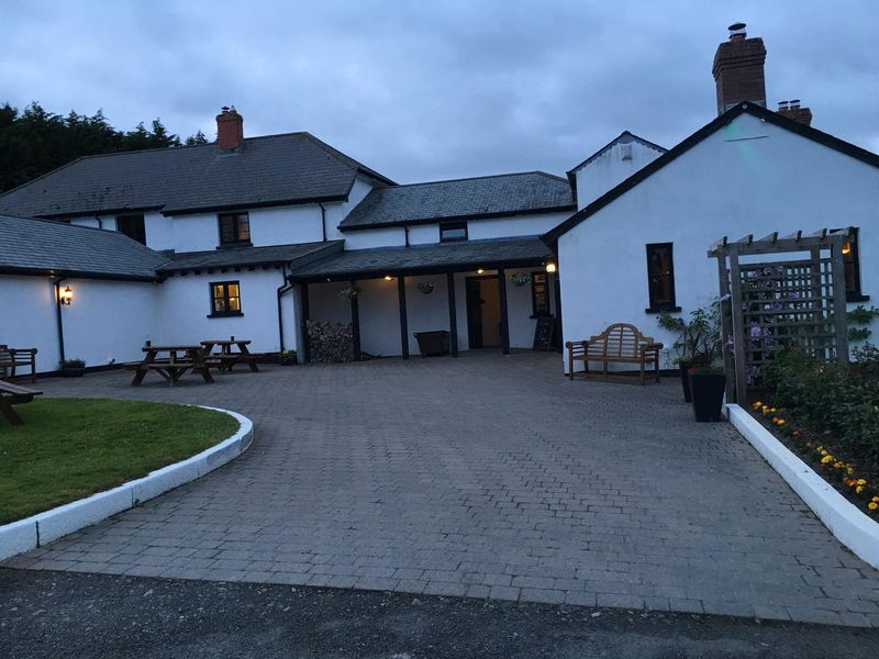 Rydon Inn Holsworthy. (Pub). Published on 01-01-1970