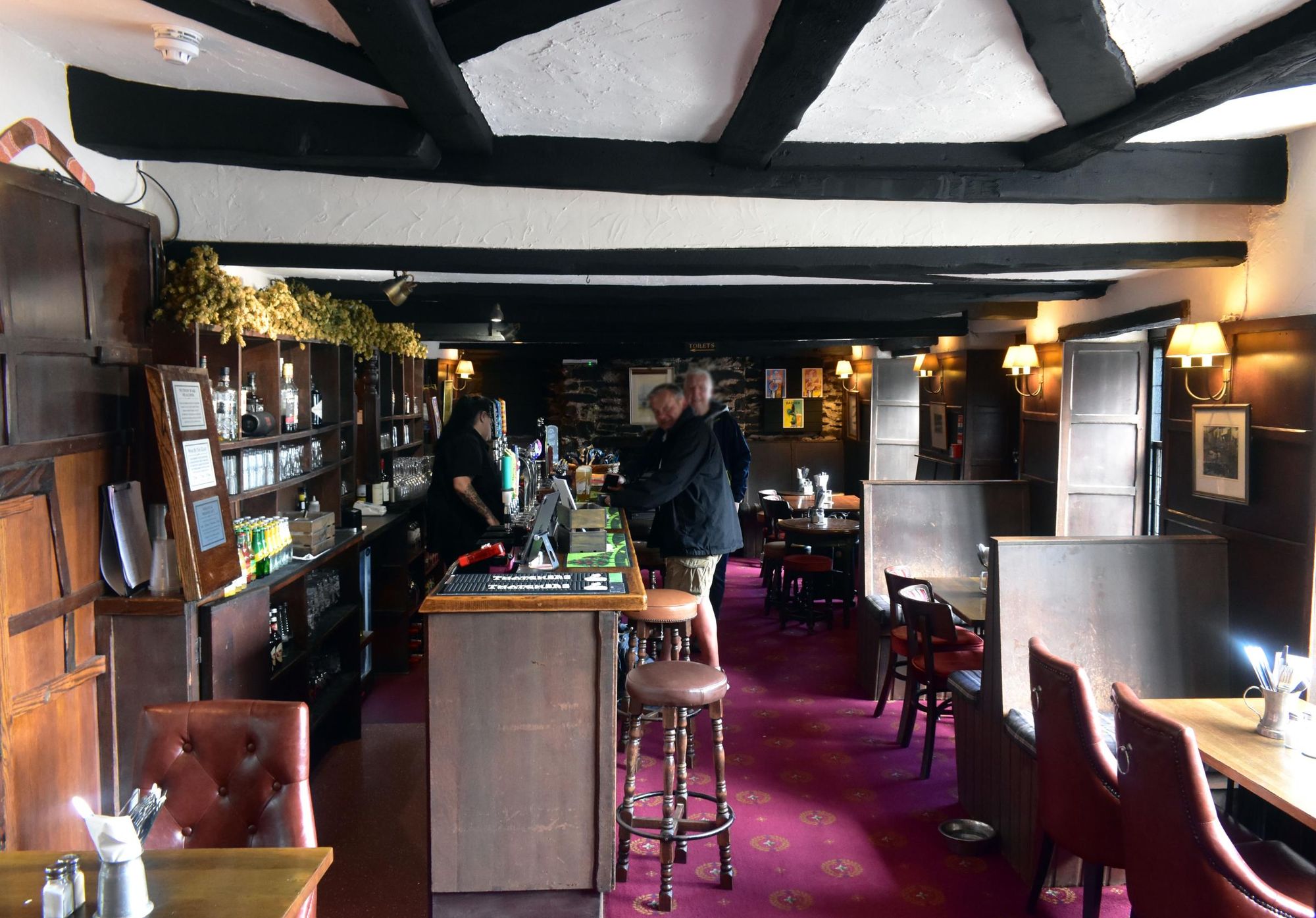 (Bar). Published on 07-06-2026