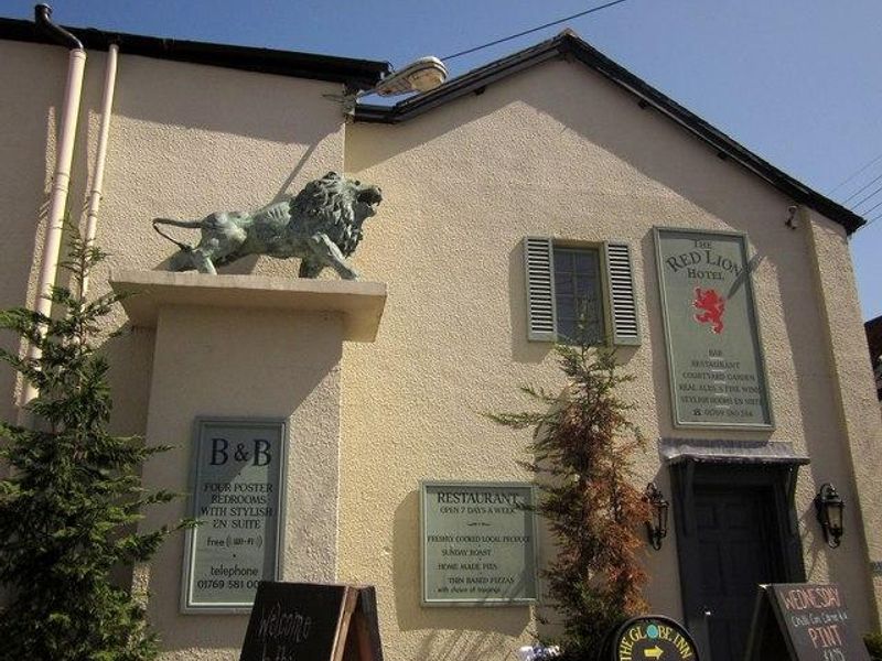 Red Lion Chumleigh. (Pub, Key). Published on 01-01-1970 