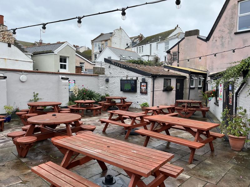 Enclosed beer garden. (External, Garden). Published on 21-09-2025 