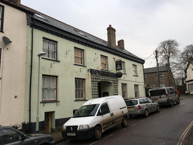 Fountain Inn North Tawton. (Pub). Published on 01-01-1970