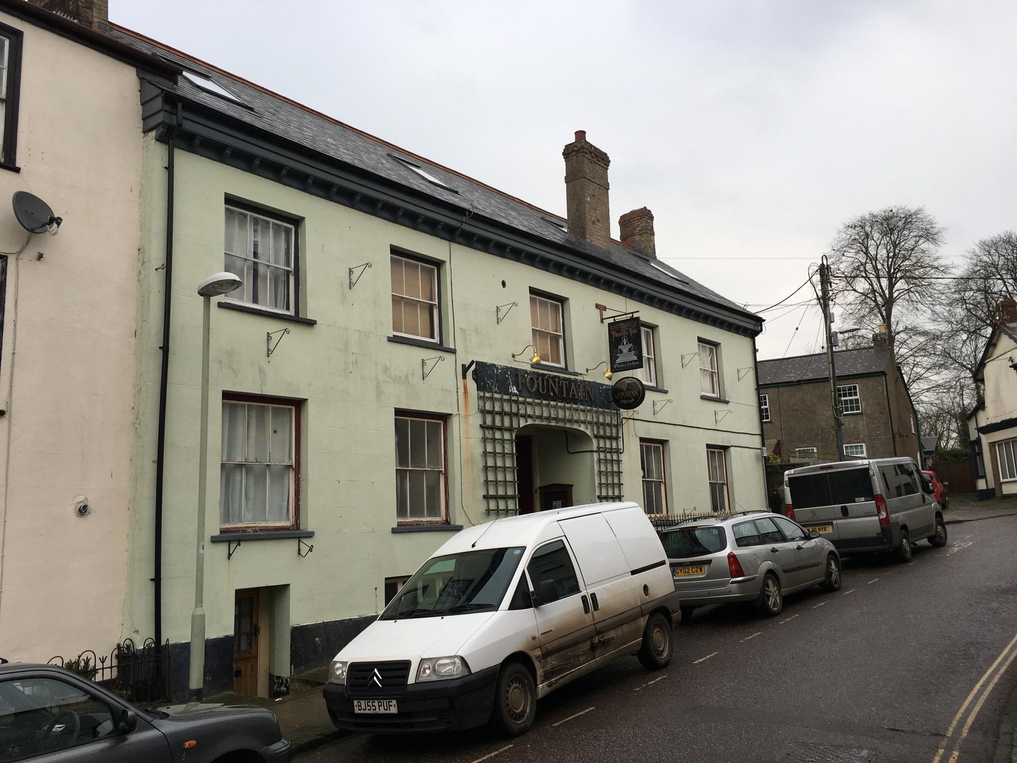 Fountain Inn North Tawton. (Pub). Published on 01-01-1970