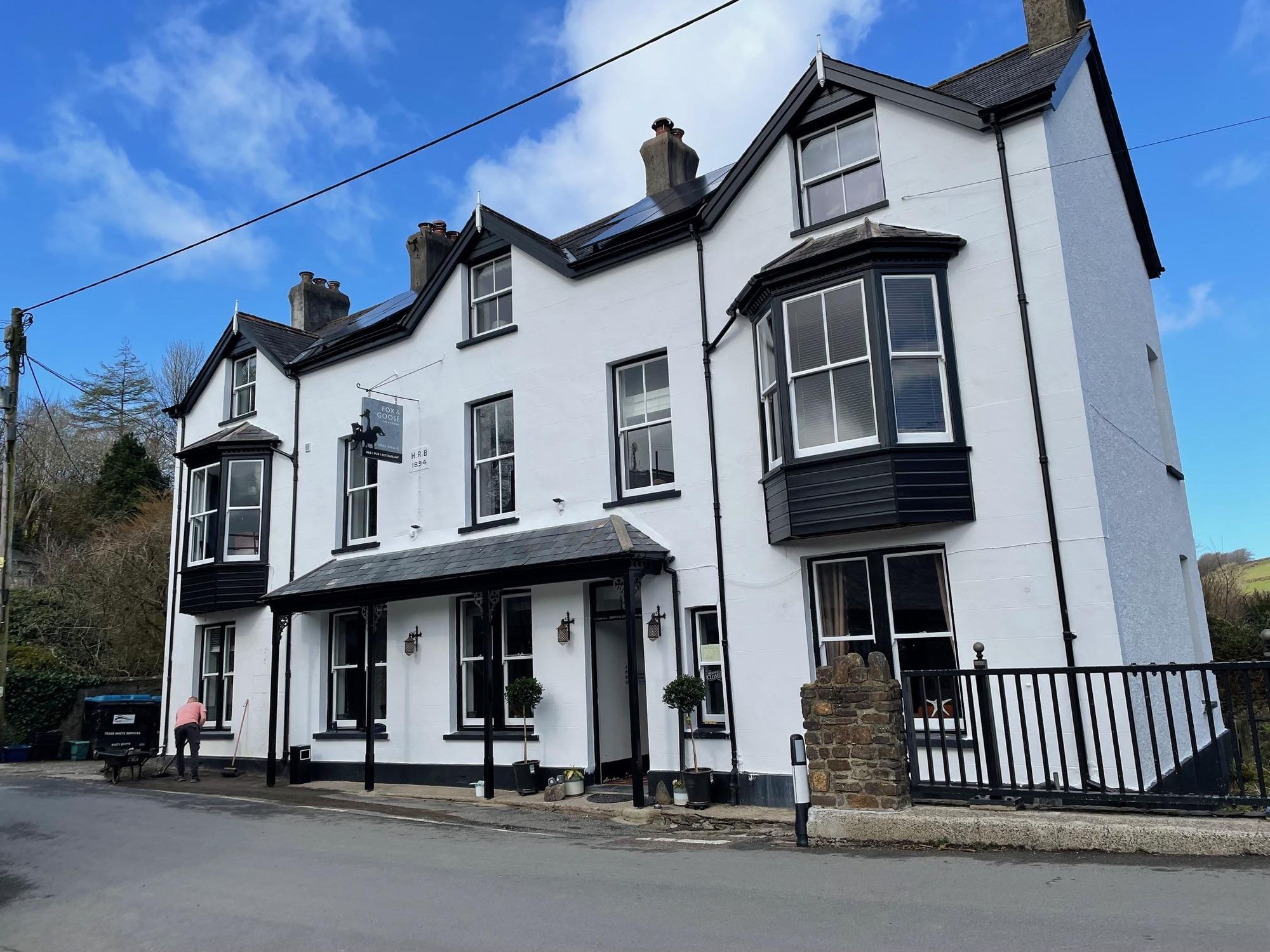 Pub External. (Pub, External, Key). Published on 06-07-2025