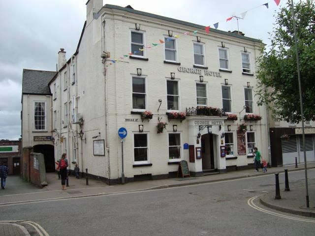 George Hotel. (Pub, External, Key). Published on 01-01-1970