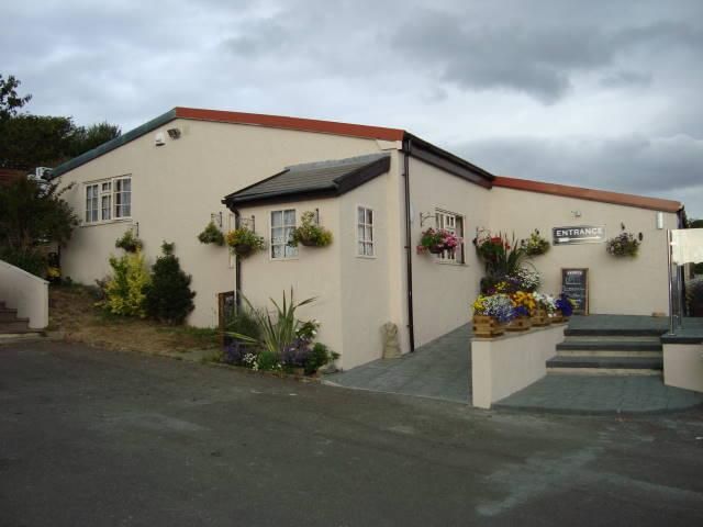 Pig on the Hill. (Pub, External, Key). Published on 01-01-1970