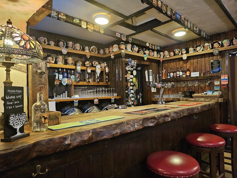 Bar . (Bar, Key). Published on 25-02-2026 