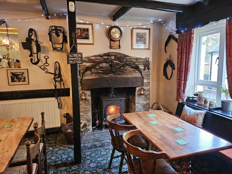 Lounge with Fire. (Key). Published on 25-02-2026