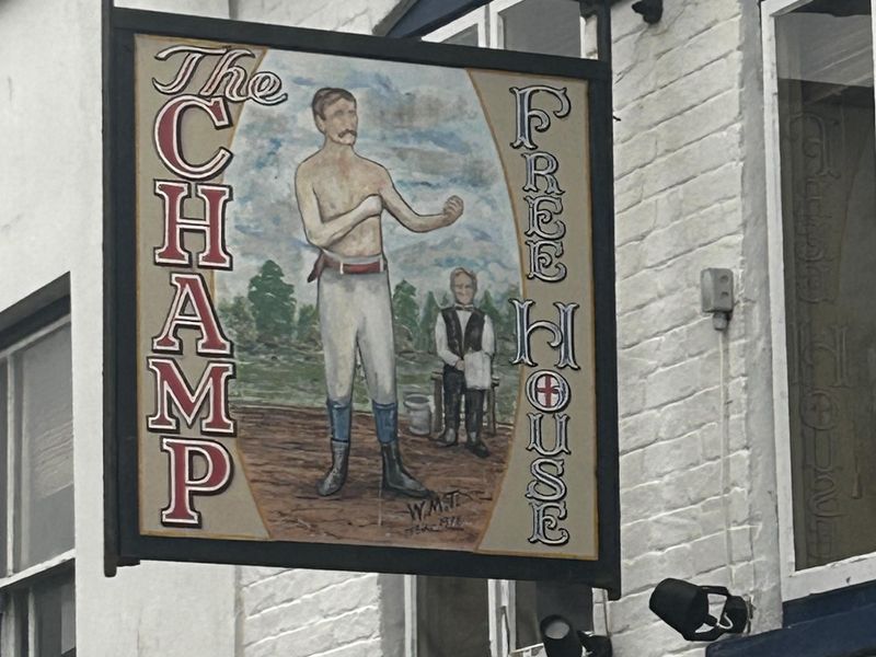 Pub Sign. (External, Sign). Published on 10-01-2025 