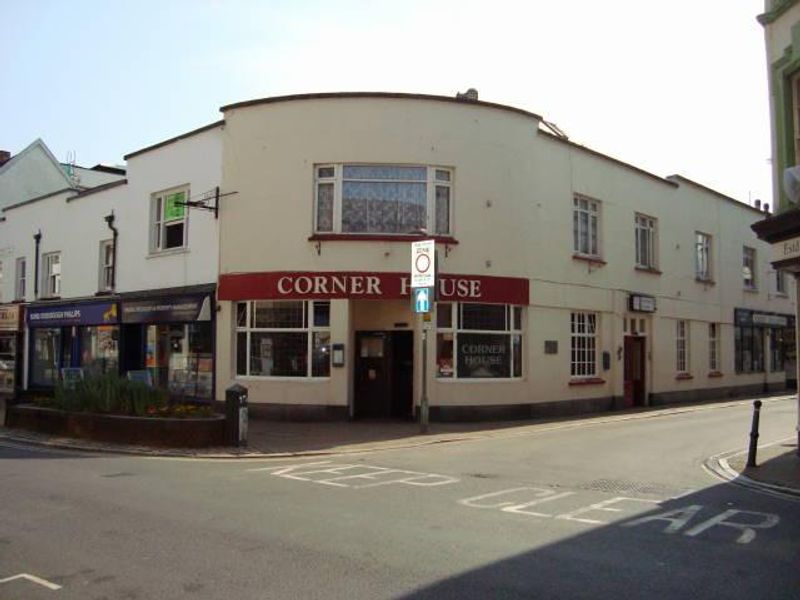 Corner House. (Pub, External, Key). Published on 01-01-1970