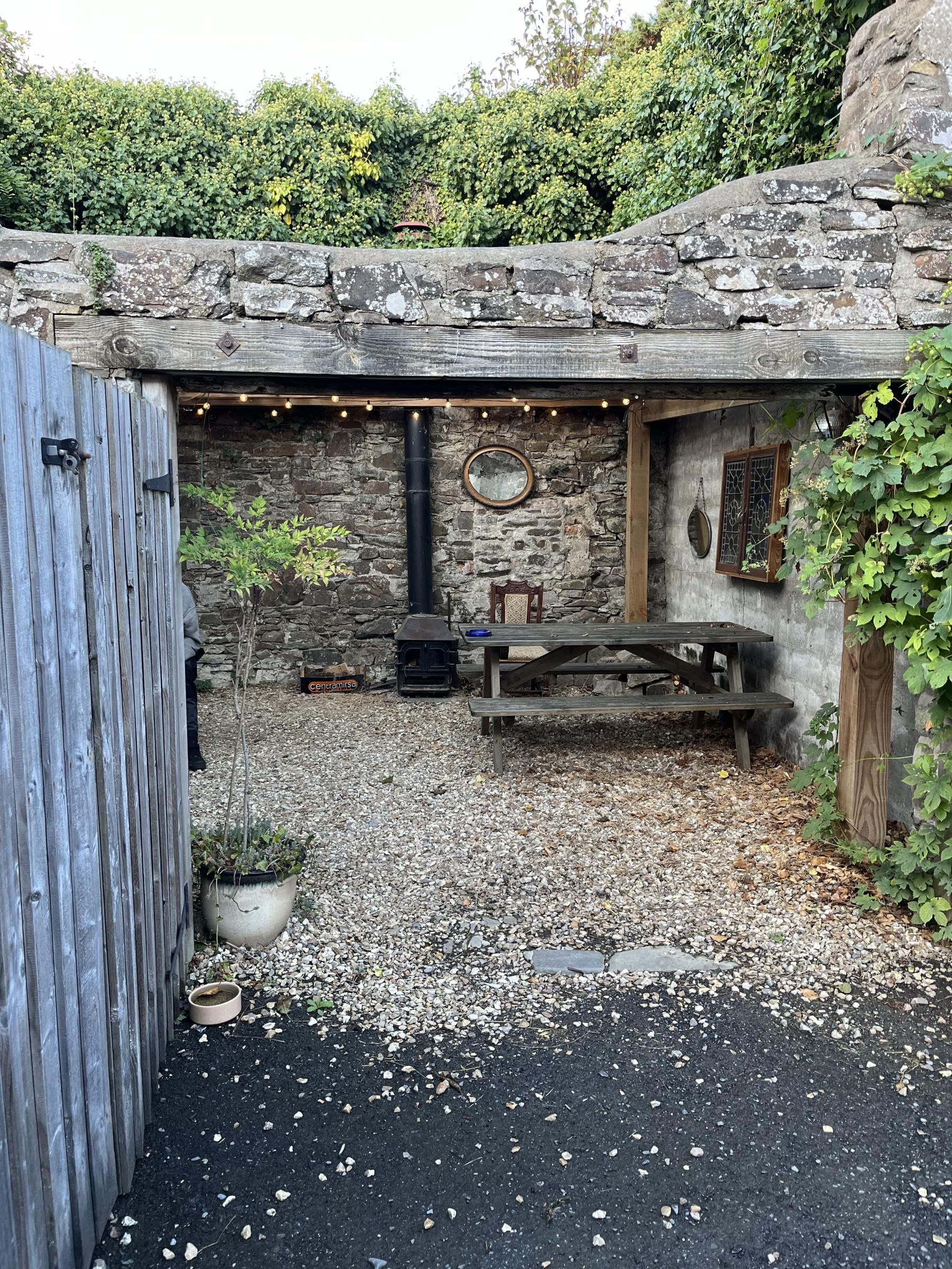 Outdoor Log-Burning Stove. (External, Garden). Published on 21-09-2025