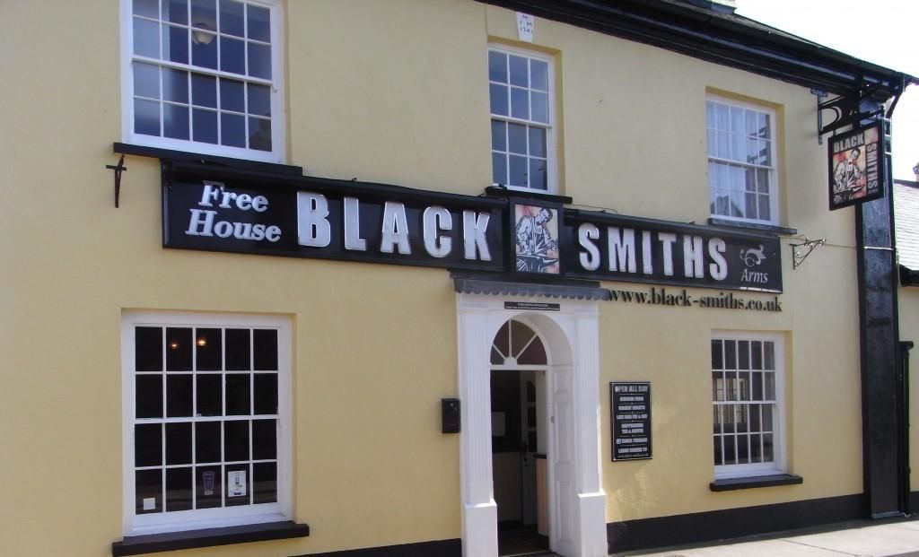 Blacksmiths Arms Bideford. (Pub, Key). Published on 01-01-1970