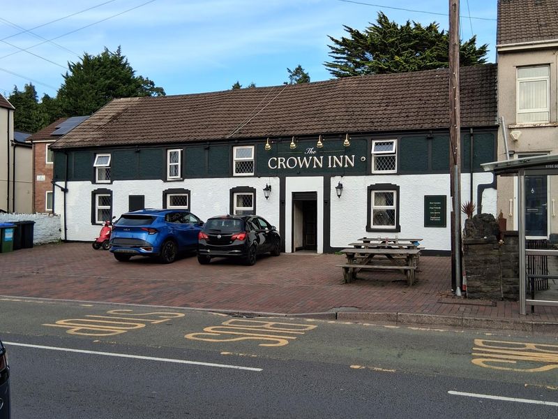 Crown Inn, Briton Ferry. (Pub, External). Published on 06-09-2026