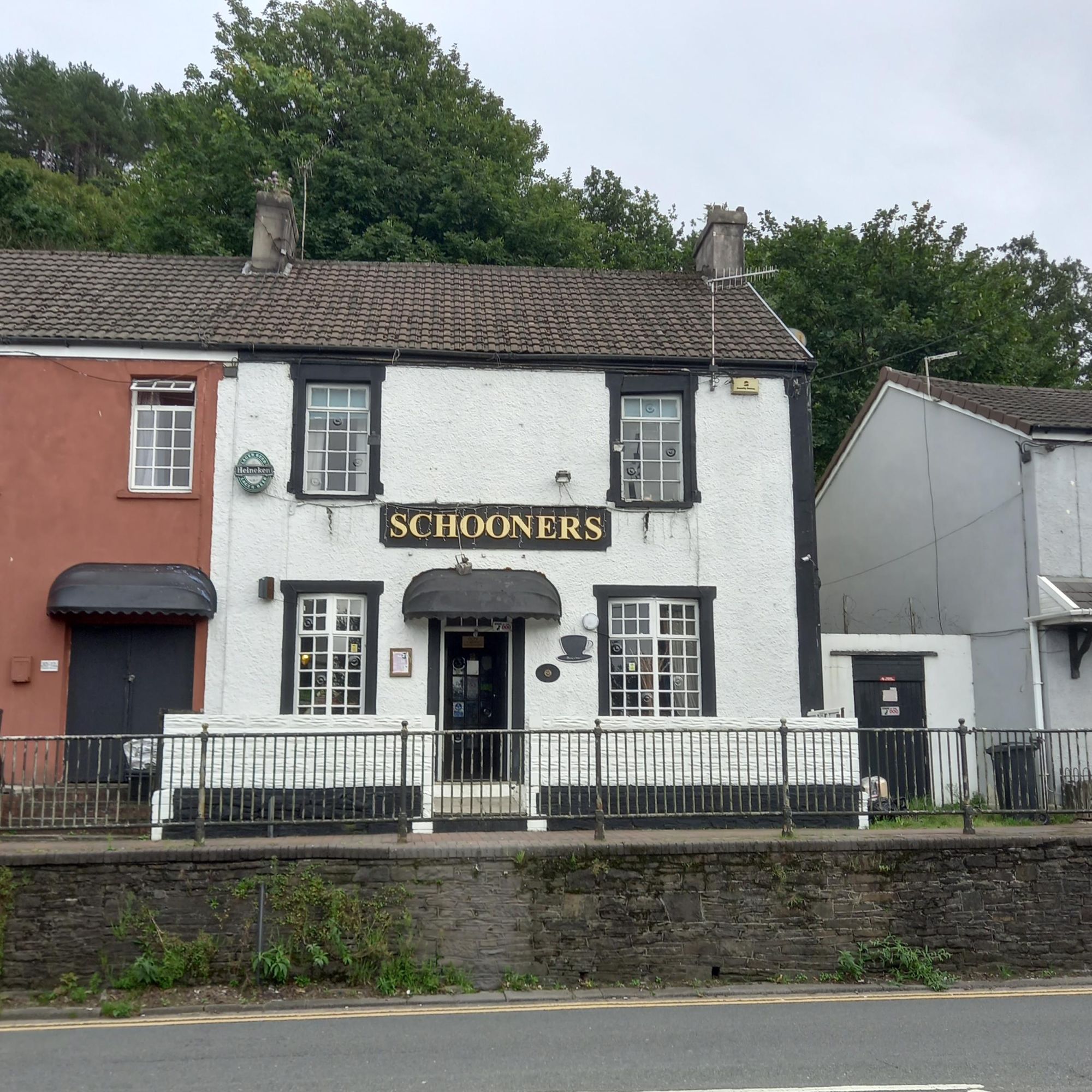 Schooners, Briton Ferry. (Pub, External, Key). Published on 14-08-2023