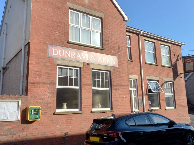 Dunraven Arms, Cwmgwrach. (Pub, External). Published on 05-06-2023
