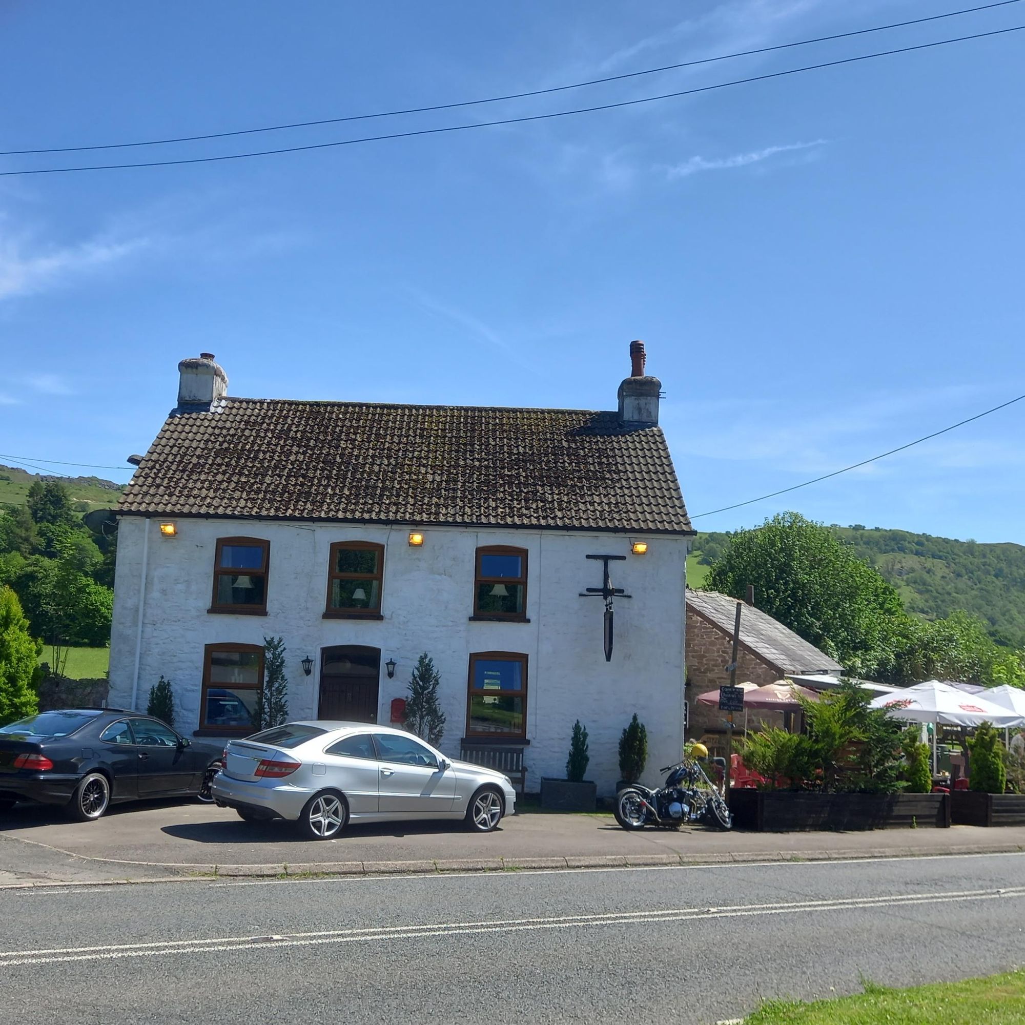 Tafarn-Y-Garreg Inn, Pen-y-Cae. (Pub, External, Garden, Key). Published on 03-06-2024