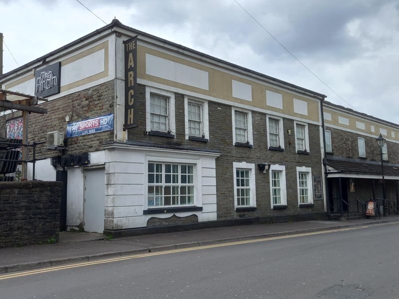 Arch, Neath. (External). Published on 27-04-2024