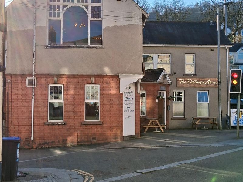 Dilwyn Arms Hotel, Pontardawe. (Pub, External). Published on 03-03-2025
