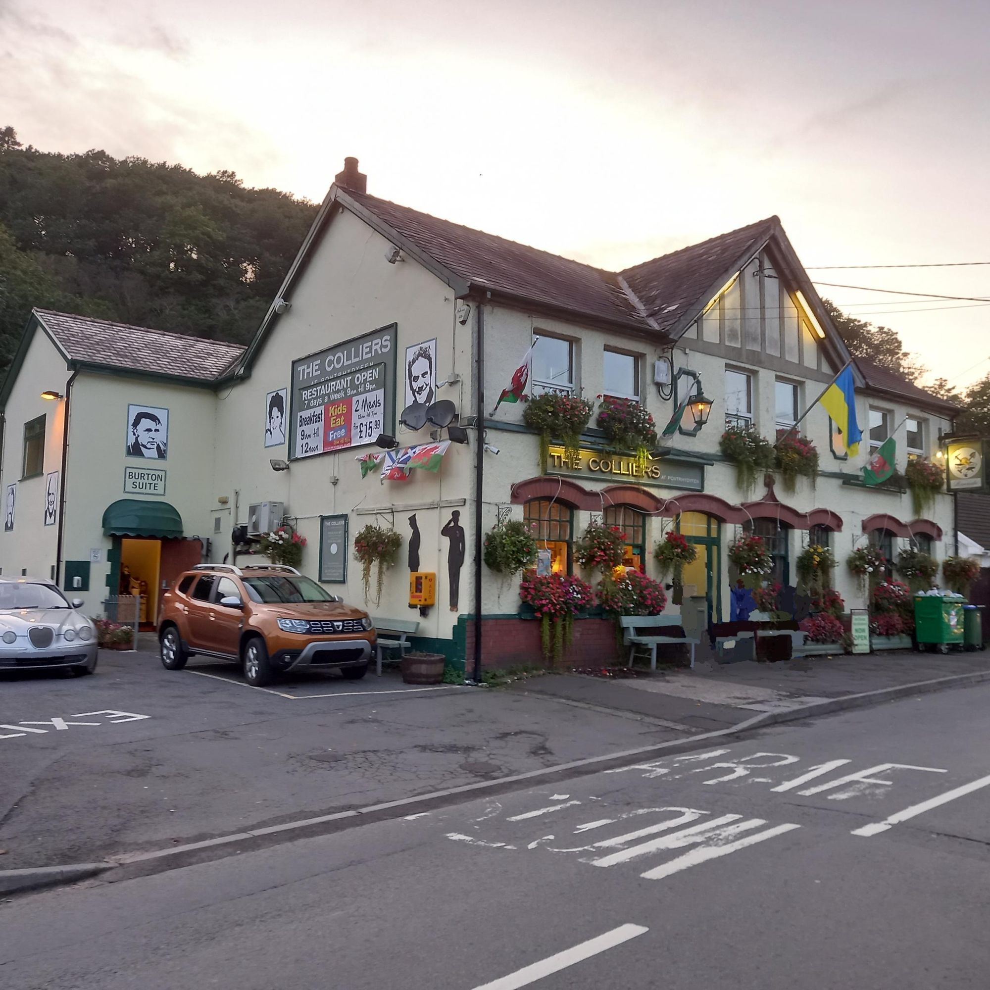 Colliers, Pontrhydyfen. (Pub, External, Bar, Restaurant, Garden, Key). Published on 28-09-2023