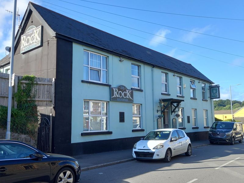 Rock and Fountain Inn, Skewen. (Pub, External, Restaurant). Published on 14-08-2024