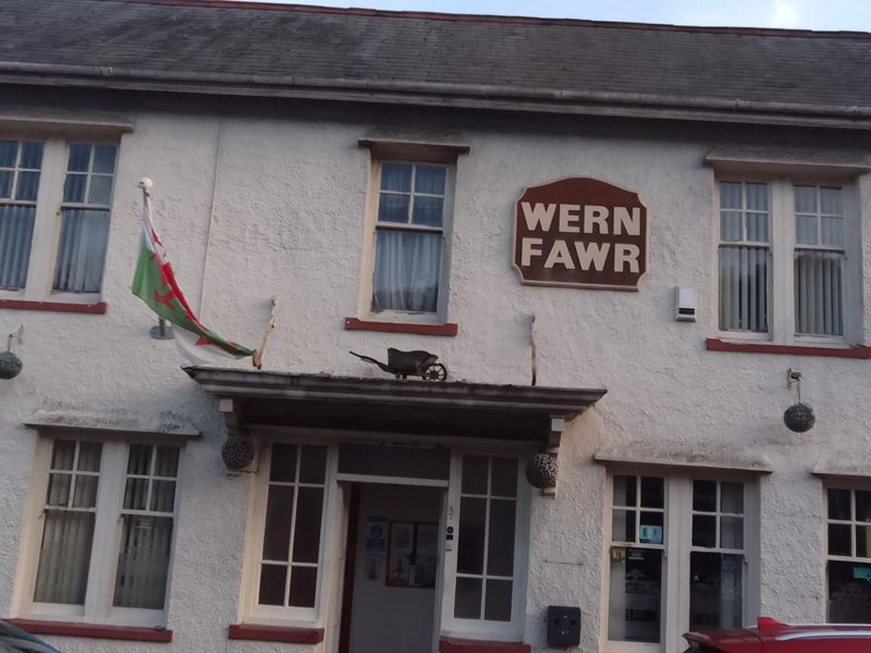 Wern Fawr, Ystalyfera. (Pub, External, Key). Published on 12-11-2024