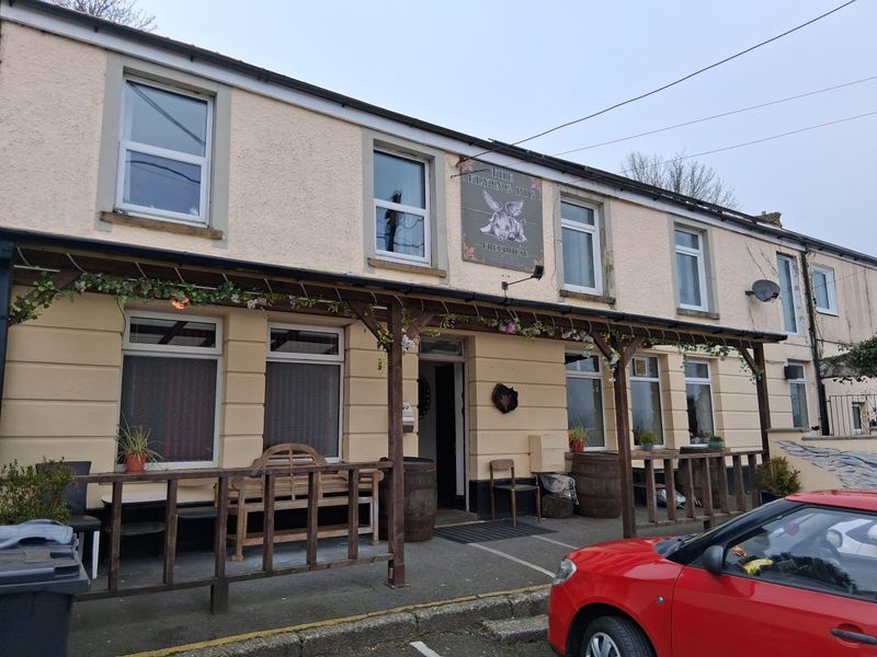 Flying Pig, Ystalyfera. (Pub, External). Published on 17-02-2025