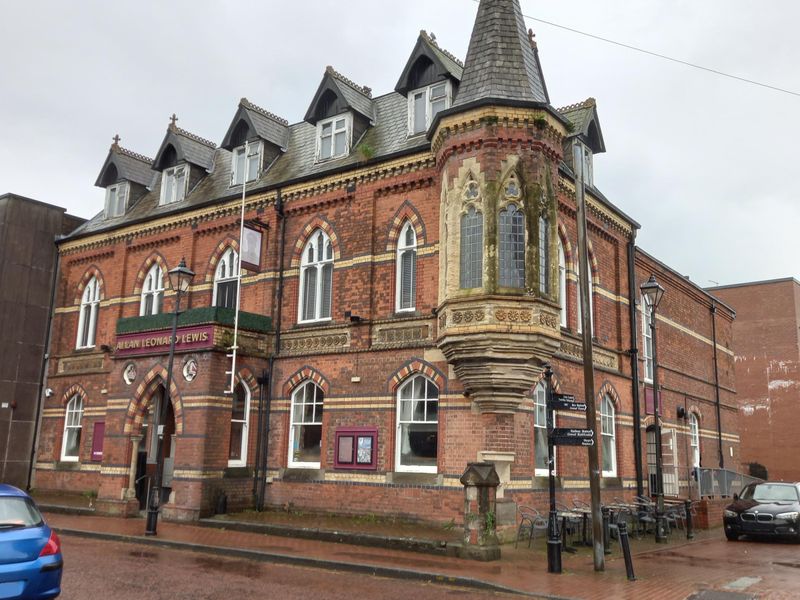 Allan Leonard Lewis VC, Neath. (Pub, External, Key). Published on 06-05-2024 