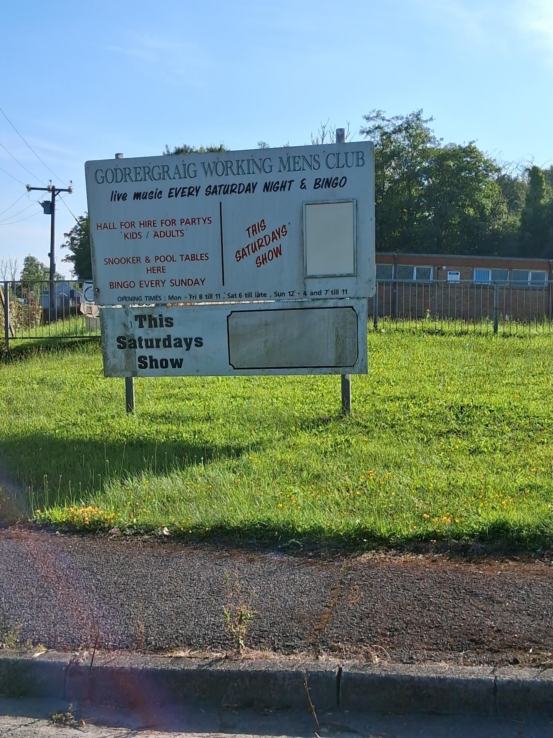 Godrergraig Workingmens Club, Godrergraig. (External, Sign). Published on 12-08-2025