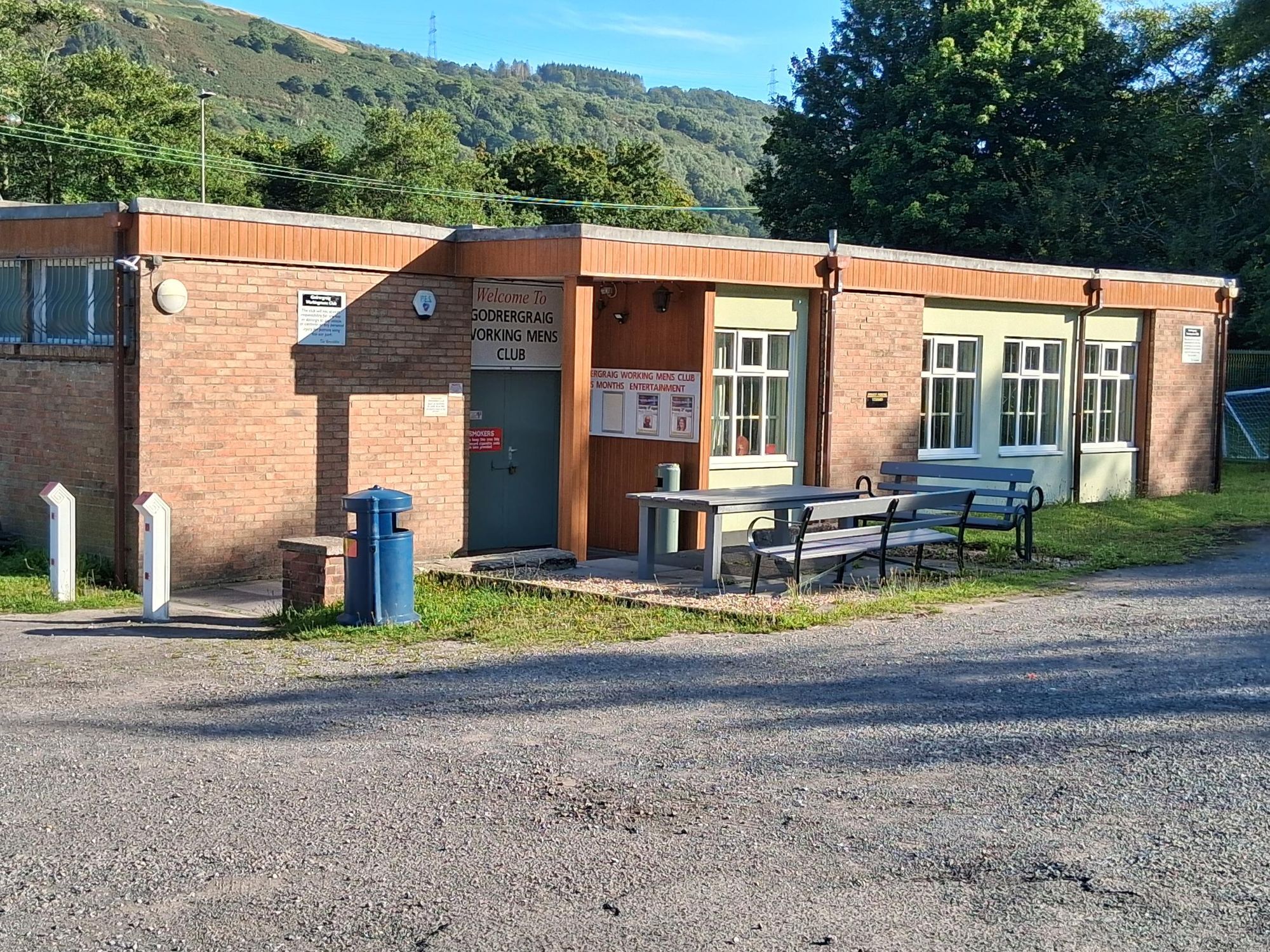 godrergraig Workingmens Club, Godrergraig. (Pub, External, Key). Published on 12-08-2025