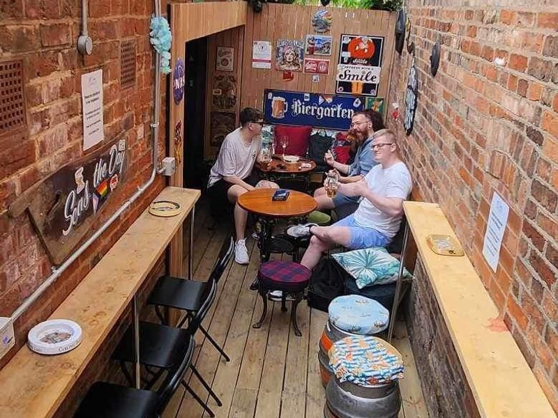 (Pub, Garden). Published on 06-05-2024