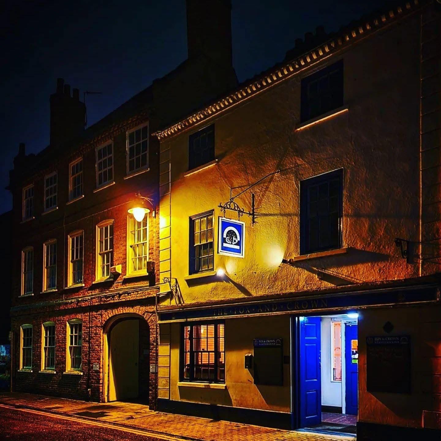 The Fox & Crown at night. (Pub, External, Key). Published on 21-08-2025