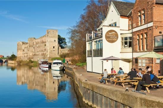 (Pub, External, Garden, Sign, Customers, Key). Published on 08-10-2017
