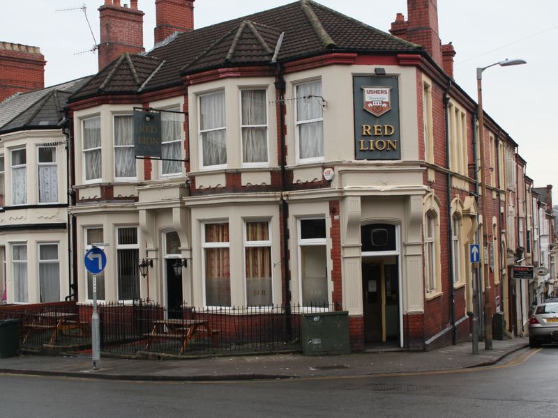 Red Lion, Newport. (Pub, External). Published on 08-10-2012