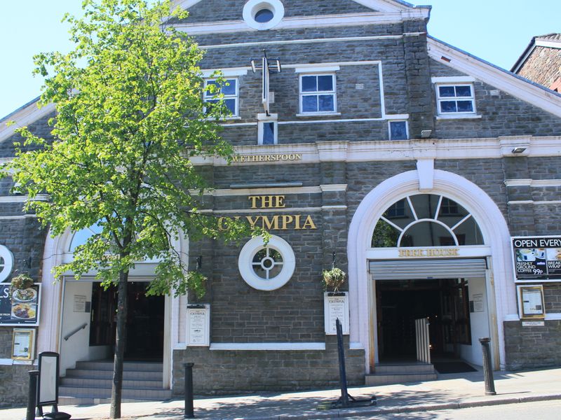 Olympia, Tredegar. (Pub, External). Published on 07-10-2012 