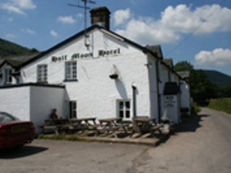 Half Moon, Llanthony. (Pub, External). Published on 12-11-2011