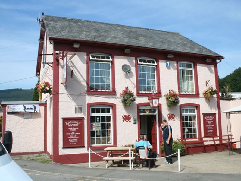 Railway Tavern at Risca. (Pub, External). Published on 28-04-2012