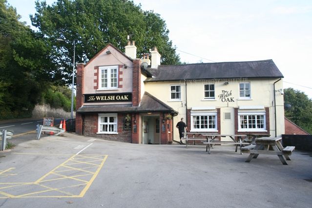 Welsh Oak at Rogerstone. (Pub, External). Published on 28-04-2012