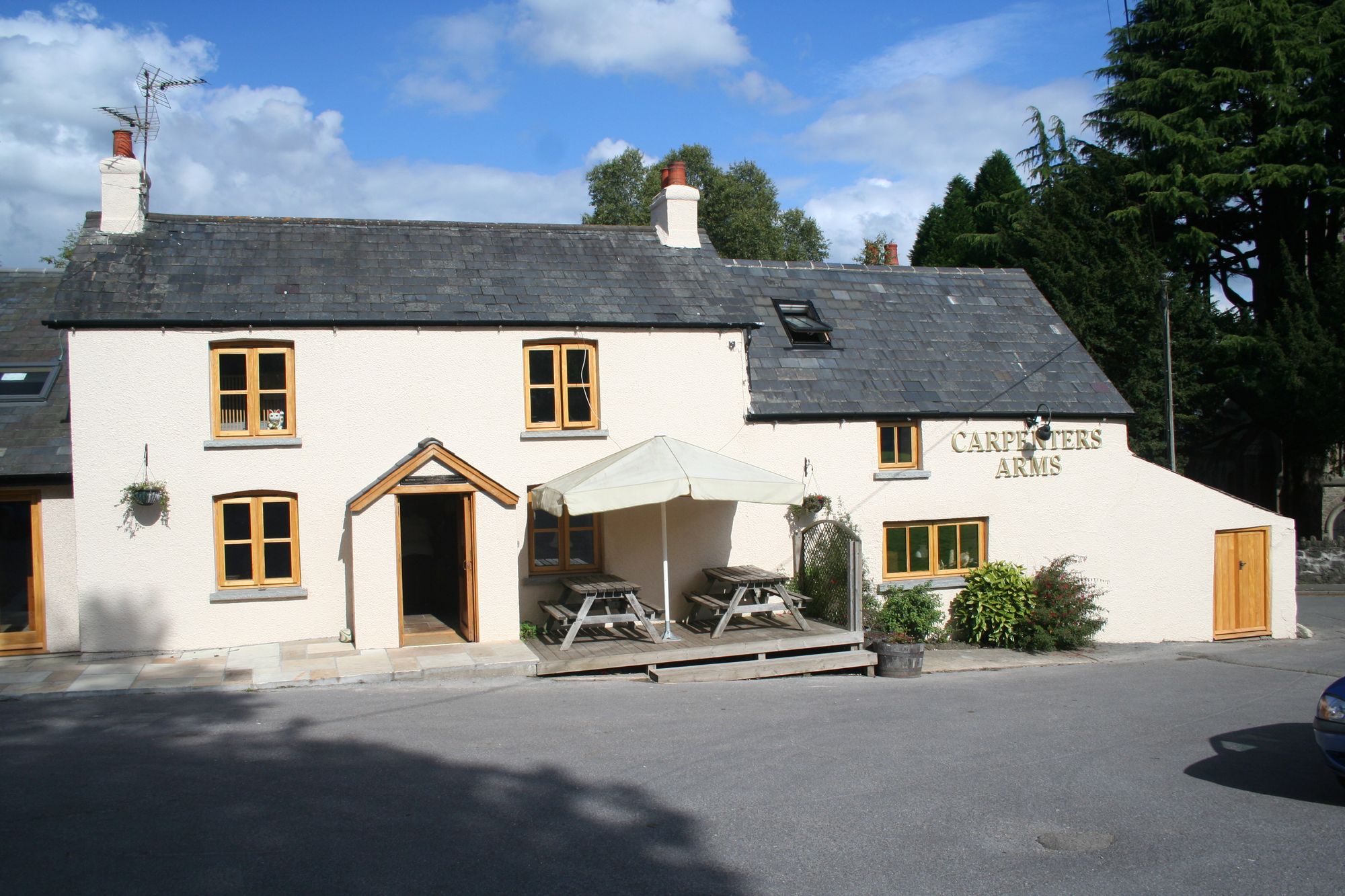 Carpenters, Coed-y-Paen. (Pub, External). Published on 07-10-2012