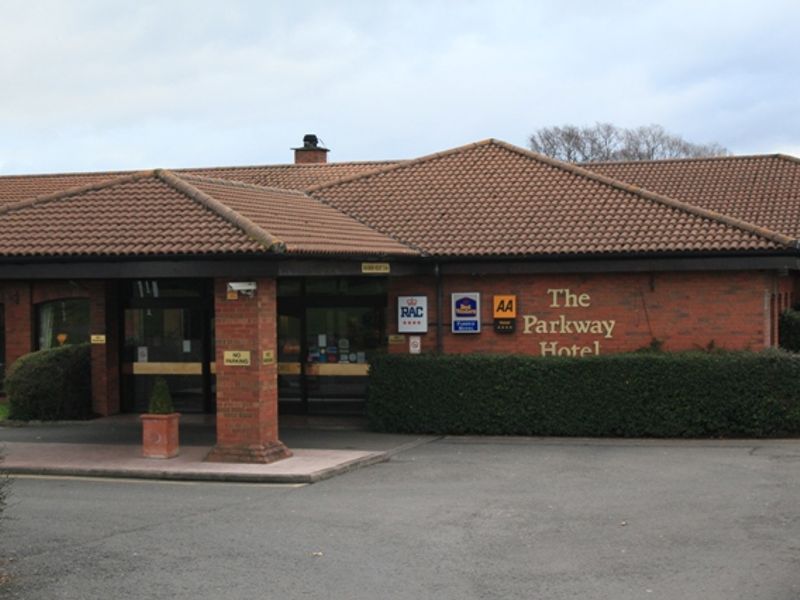 Parkway Hotel at Cwmbran. (Pub, External). Published on 28-04-2012