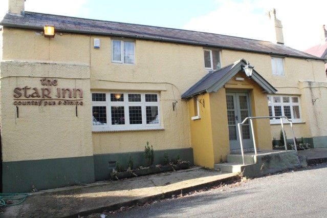 Star Inn at Mamhilad. (Pub, External). Published on 28-04-2012