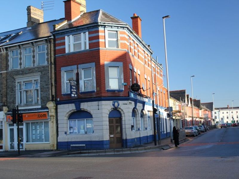 Alma Inn at Newport. (Pub, External). Published on 28-04-2012