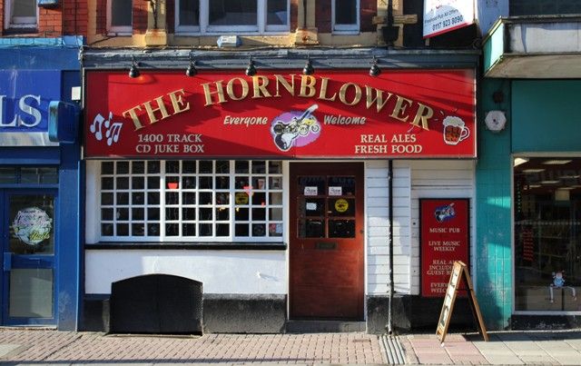 Hornblower at Newport. (Pub, External). Published on 28-04-2012