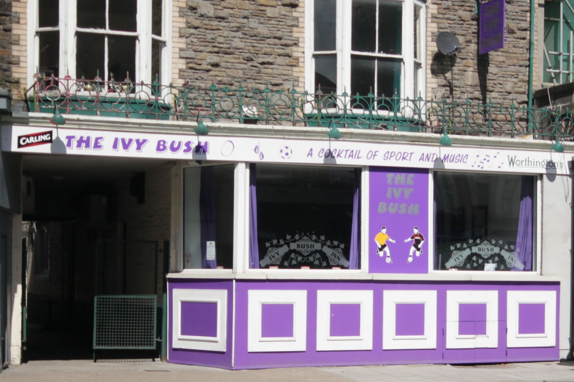 Ivy Bush, Newport. (Pub, External). Published on 07-10-2012