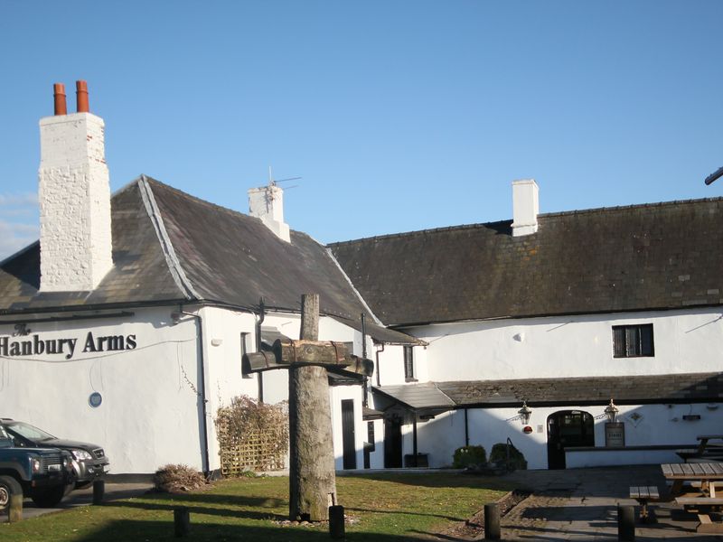 Hanbury Arms, Caerleon. (Pub, External). Published on 08-10-2012