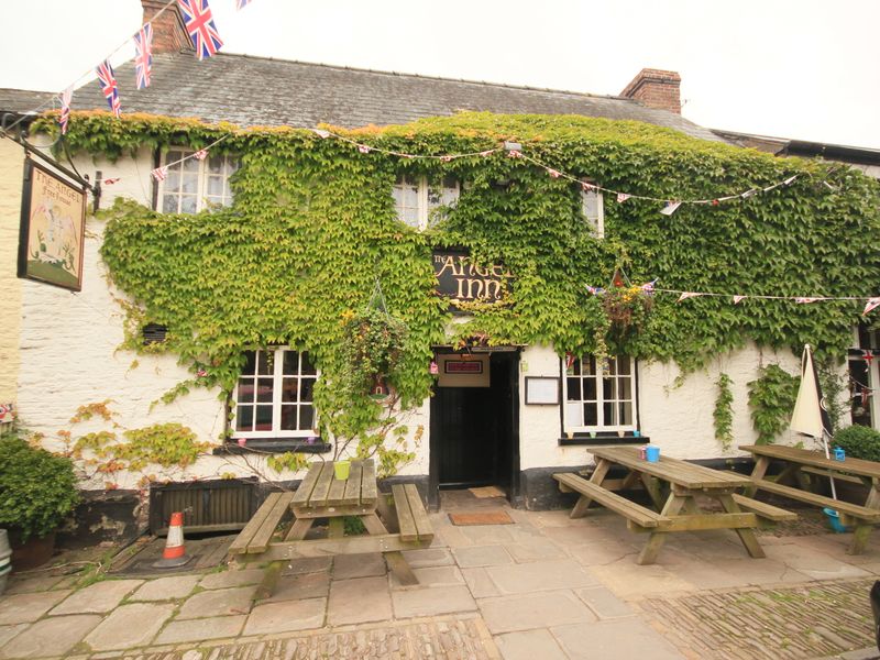 Angel, Grosmont. (Pub, External). Published on 08-11-2012