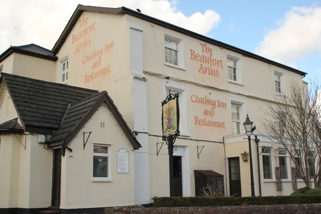 Beaufort Arms at Raglan. (Pub, External). Published on 16-08-2012