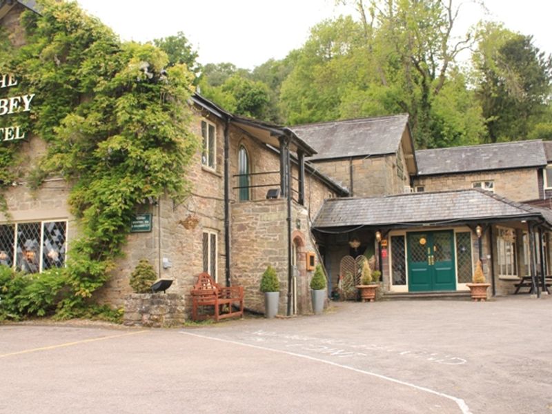 Abbey Hotel at Tintern. (Pub, External). Published on 28-04-2012