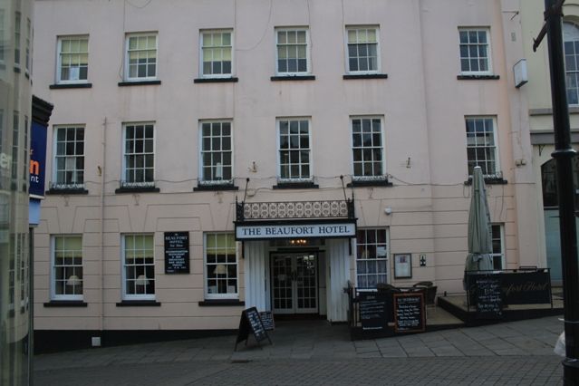 Beaufort Hotel at Chepstow. (Pub, External). Published on 16-08-2012