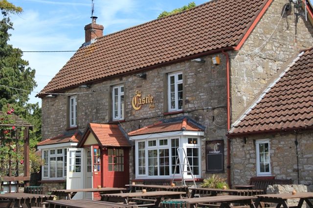 Castle Inn at Caldicot. (Pub, External). Published on 28-04-2012