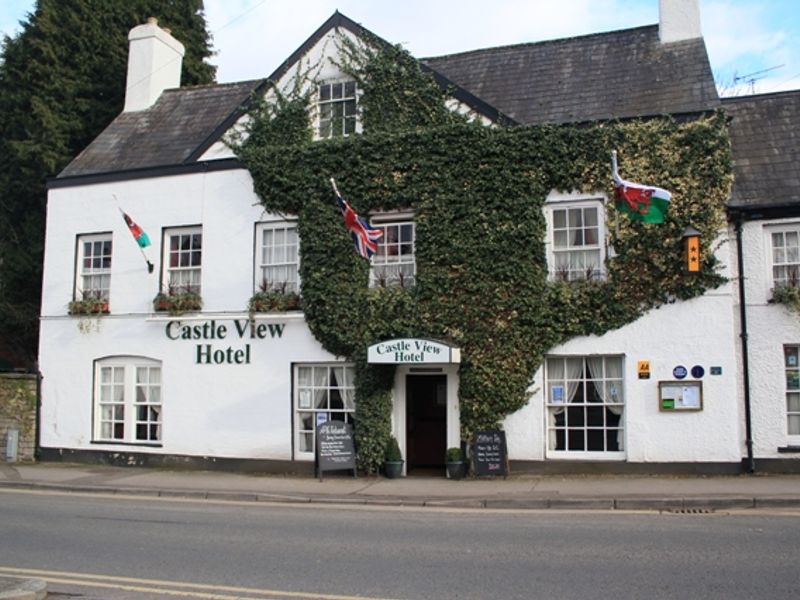 Castle View Hotel at Chepstow. (Pub, External). Published on 16-08-2012
