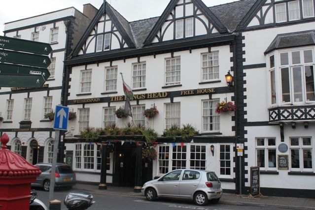 Kings Head Hotel at Monmouth. (Pub, External). Published on 16-08-2012
